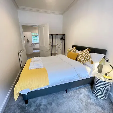 Lovely Two Bedrooms Edinburgh Exterior photo