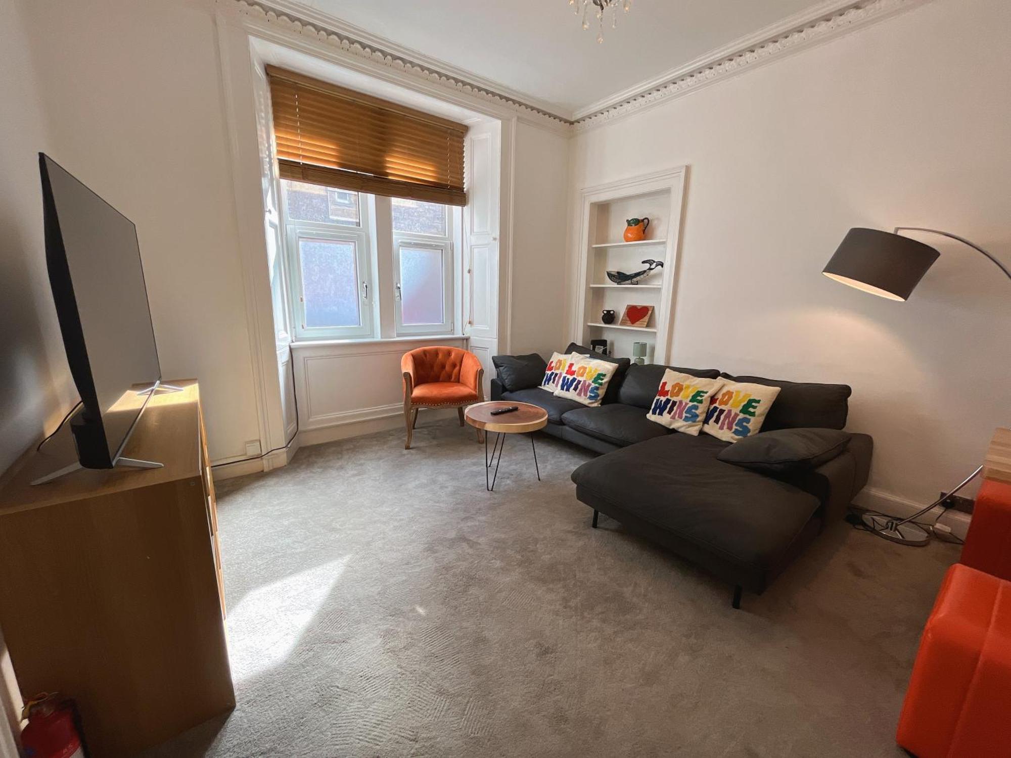Lovely Two Bedrooms * Edinburgh